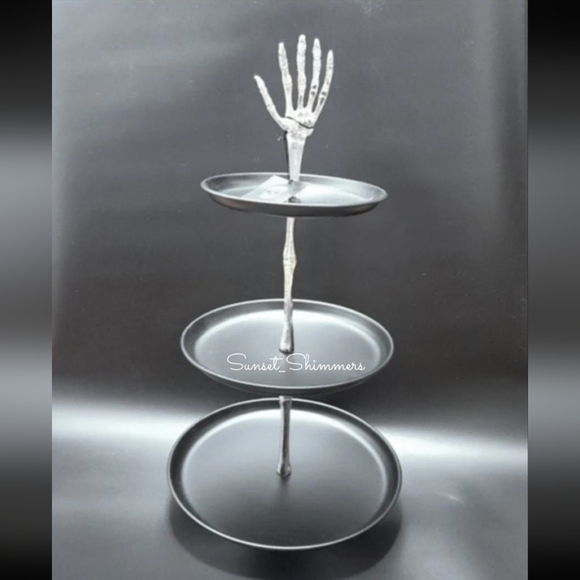 HALLOWEEN Metal Skeleton Hand 3 Tier Footed Serving Stand Appetizer Dessert Tray - Picture 11 of 12
